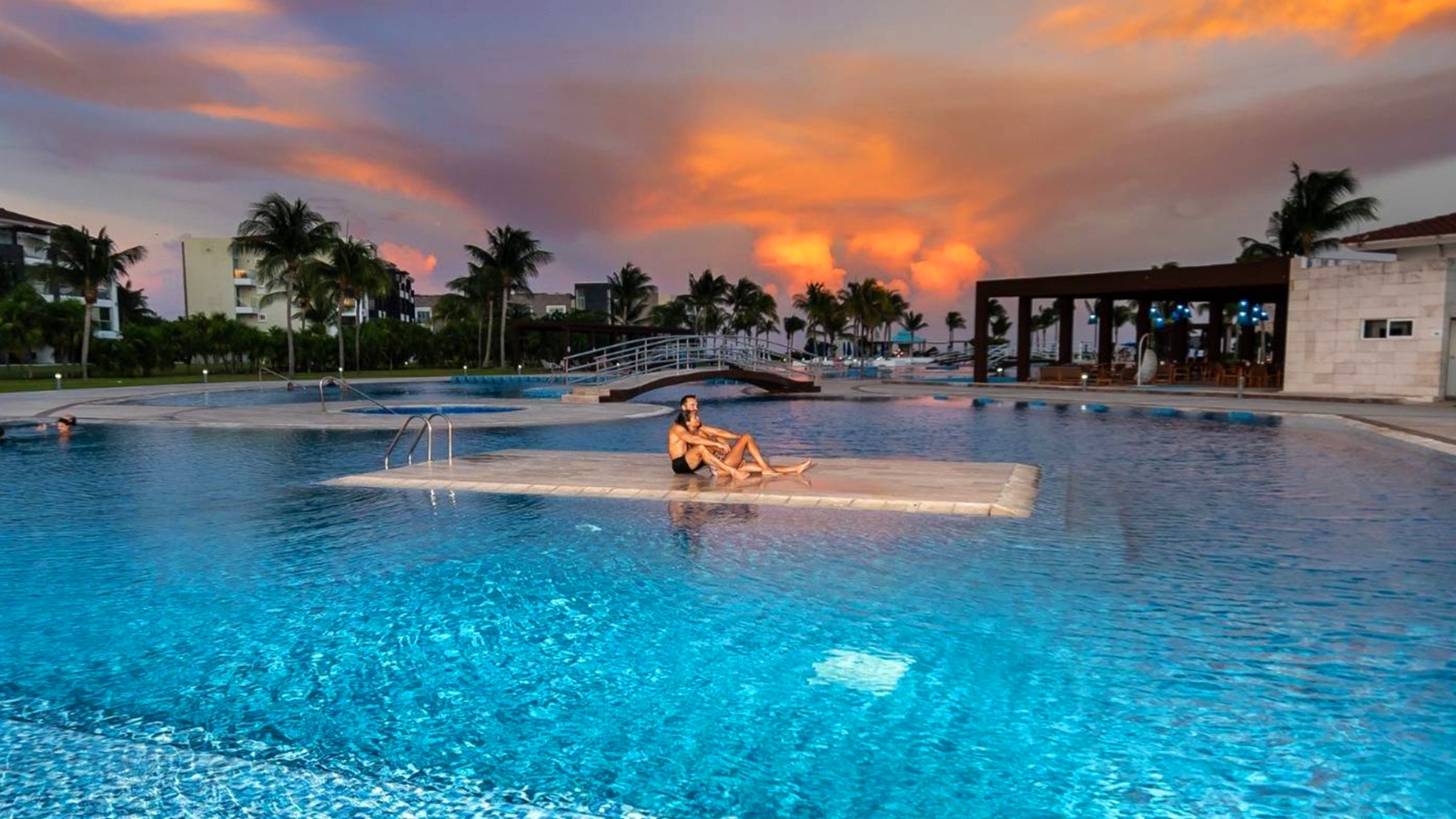 Bella Mare Beachtown Condos